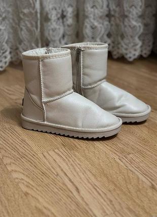Угги зимові черевики