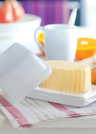 Маслянка tupperware чарівність біла
