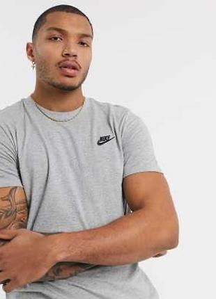 Футболка чоловіча nike сіра базова