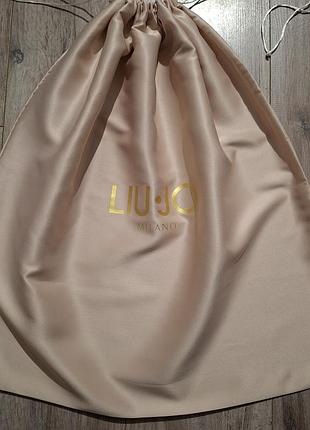 Пильник liu-jo.