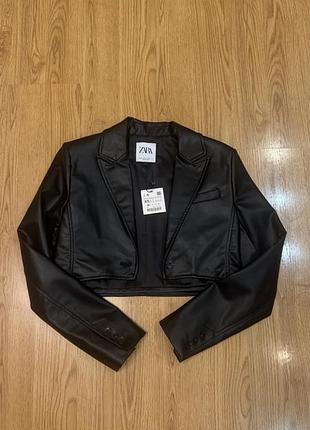 Укорочений піджак zara