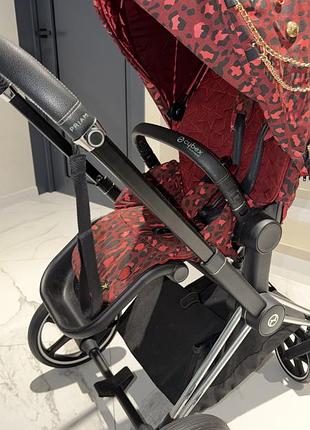 Прогулянкова коляска cybex з принтом 8