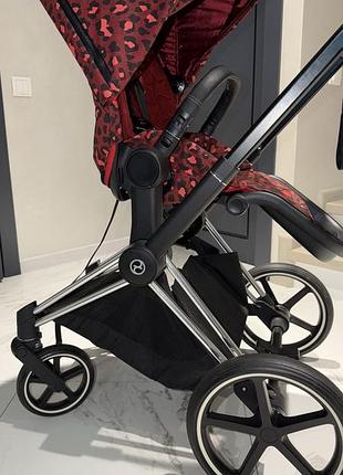 Прогулянкова коляска cybex з принтом 7