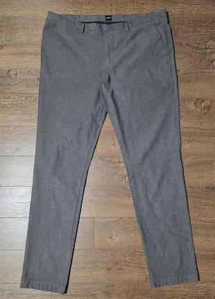 Брюки чиносы hugo boss.