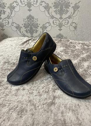 Туфлі шкільні clarks