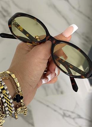 Сонцезахисні окуляри saint laurent