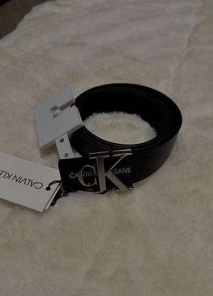Жіночий ремінь calvin klein jeans чорний з логотипом пояс