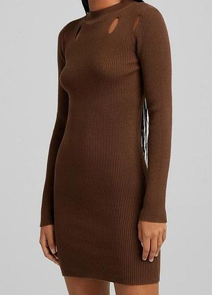 Коротка трикотажна сукня bershka шоколадного кольору xs