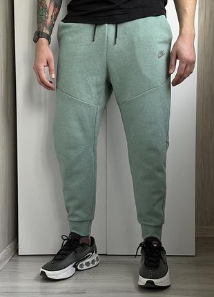 Мужские спортивные штаны nike tech fleece