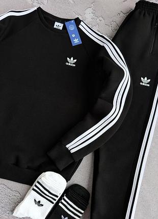 Зимний черный костюм adidas свитшот и штаны мужской