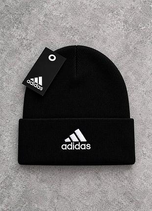 Шапка с логотипом adidas