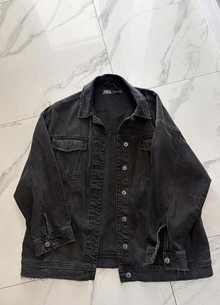 Джинсова куртка zara оверсайз чорна
