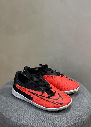 Футзалки дитячі nike jr. phantom gx club ic, чорно-оранжеві, розмір eu 28.5