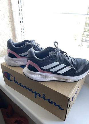 Кросівки adidas розмір 35,5