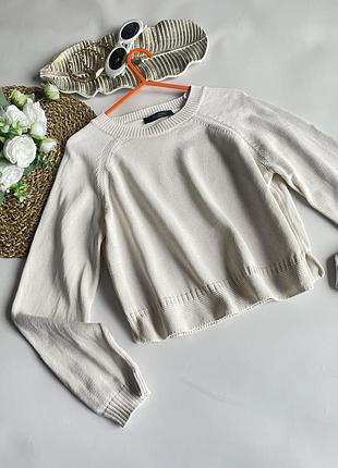 Укорочений трикотажний светр кремового (молочного) кольору від бренду weekend max mara.