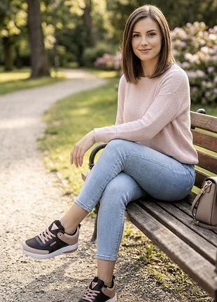 Стильні жіночі кросівки guess — ідеальний вибір для вашого образу! 38