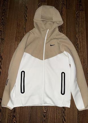 Кофта nike nocta бежево-біла розмір м