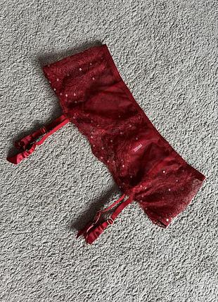 Преміальний червоний мереживний пояс для панчіх wolford bodyculture, розмір s (made in italy)