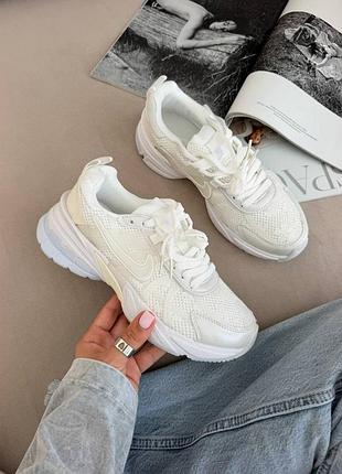 Кроссовки женские на платформе nike runtek white