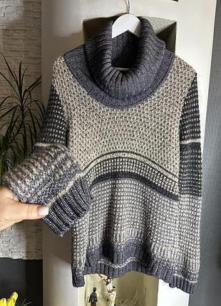 ⚜️❤️escada , класний теплий светр