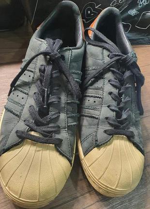 Фарбування "adidas" шкіра 100%
розмір 39
устілка 25