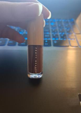Блиск для губ fenty beauty gloss bomb hot chocolate 2 мл