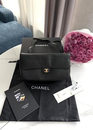 Chanel black gold 33x18x10