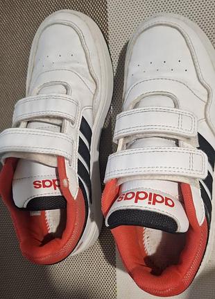 Кросівки дитячі adidas білі на липучках 33 розмір