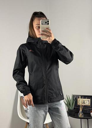 Вітрівка від tnf 5