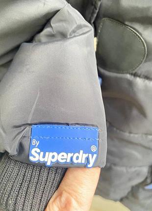Зимова куртка із капюшоном від superdry 7