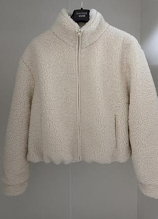 Куртка stradivarius на s/m нова тепла