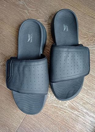 Шльопанці чоловічі skechers arch fit чорні