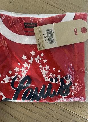 Нова футболка levi's 4-5 років 6