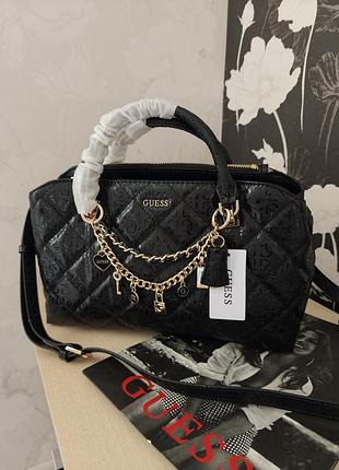 Жіноча сумка guess чорна стьобана оригінал