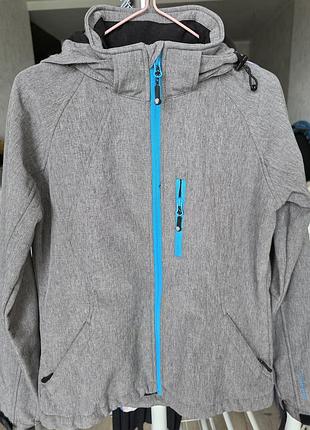 Демісезонна куртка softshell (софтшелл) на флісі з капюшоном