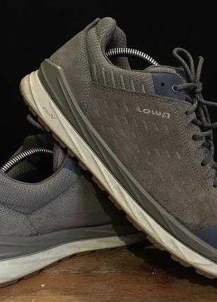Трекінгові кросівки lowa malta gtx lo