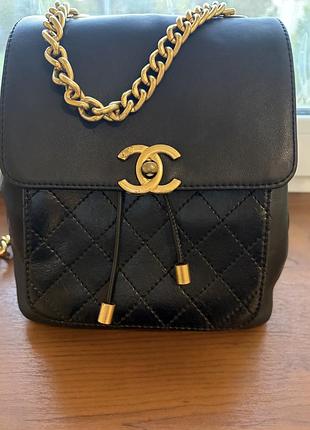 Рюкзак жіночий chanel шкіряний чорний зі стьобаним візерунком