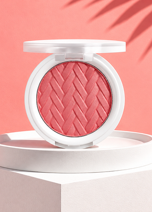 Шелковистые минеральные румяна с эффектом мягкого фокуса seraphine botanicals ribbon blush (часто в оттенке whisper, розово-розовый тон), весом 2.5g.
