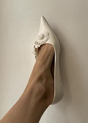 Нові весільні лодочки туфлі kitten heel