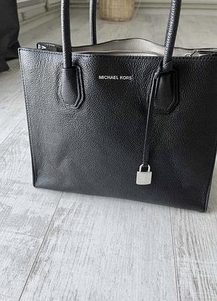 Жіноча сумка-тоут michael kors чорна шкіряна оригінал