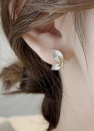 Style золотистые серьги