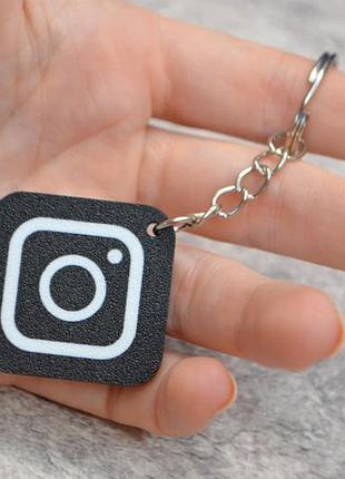 Брелок instagram с nfc, плоский, 3d-печать, цвет и размер под заказ