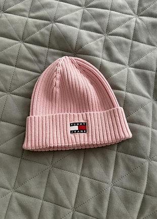 Шапка жіноча tommy hilfiger рожева біні в рубчик з відворотом