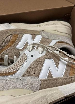 Кросівки new balance бежеві з білим