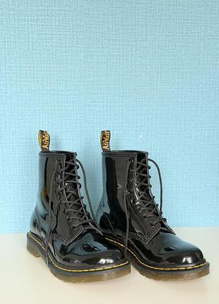 Жіночі черевики dr. martens 1460 patent black