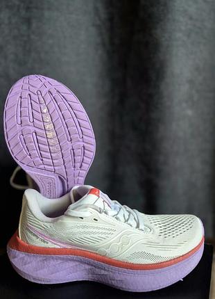 Кросівки жіночі saucony ride 18
