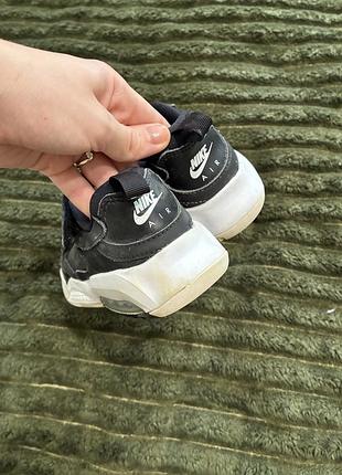 Кросівки є jordan max aura 4