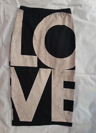 Міні-спідниця topshop трикотажна з принтом love, розмір xs (uk 6)