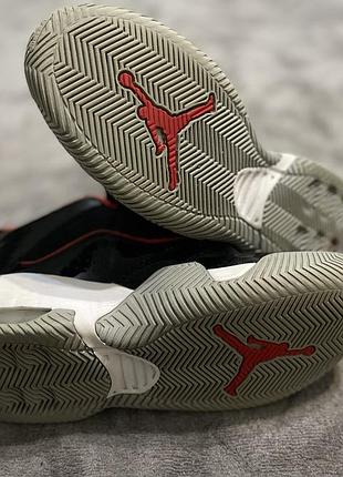 Кросівки jordan 40-41 розмір 8