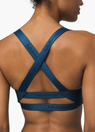 Оригінальний топ lululemon adapt the strap